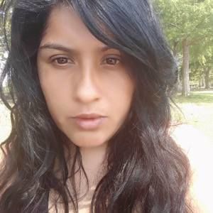 Meet your Posher, Beatriz